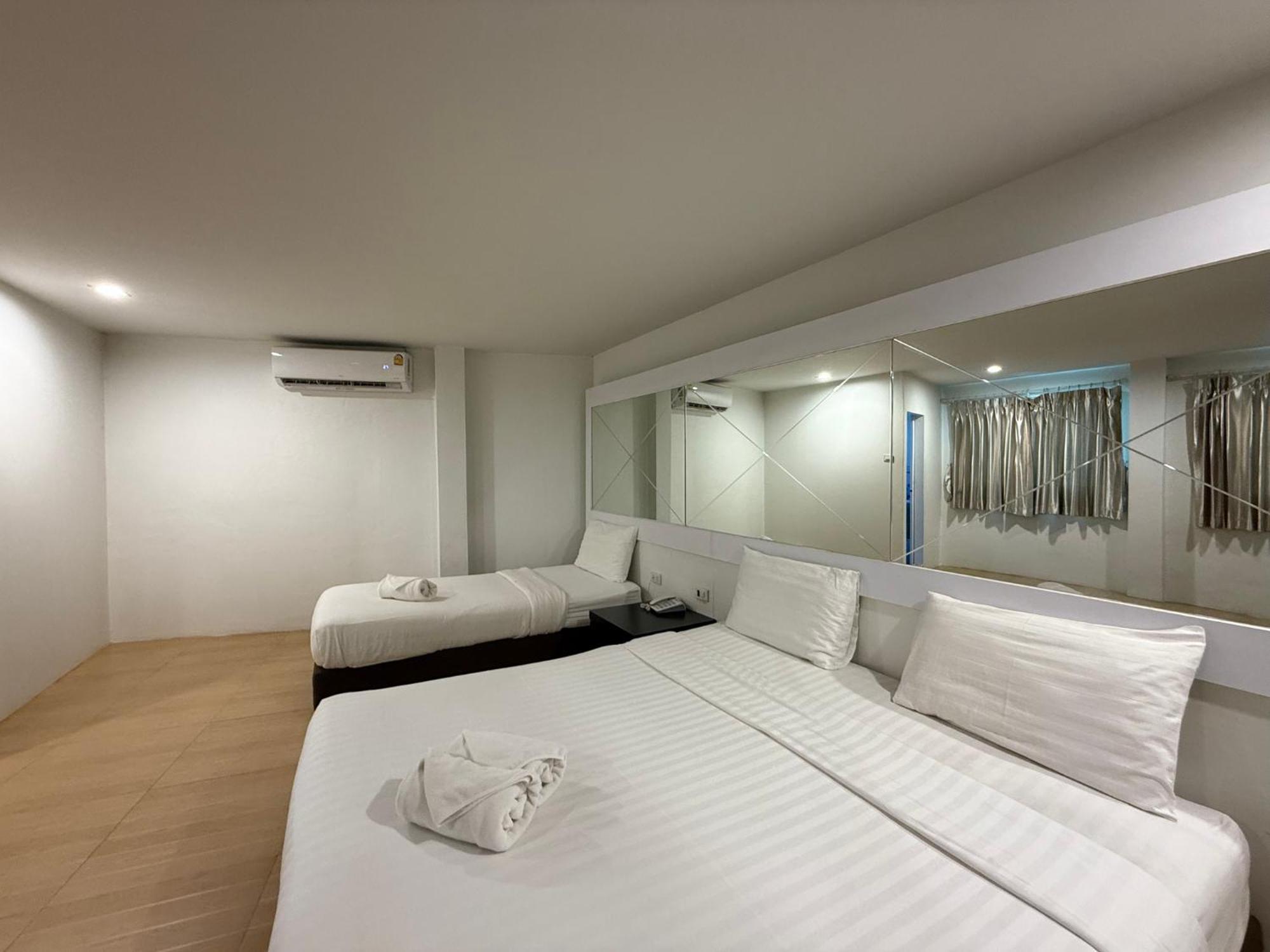 Bed By Cruise Hotel At Samakkhi-Tivanont Nonthaburi Exteriér fotografie
