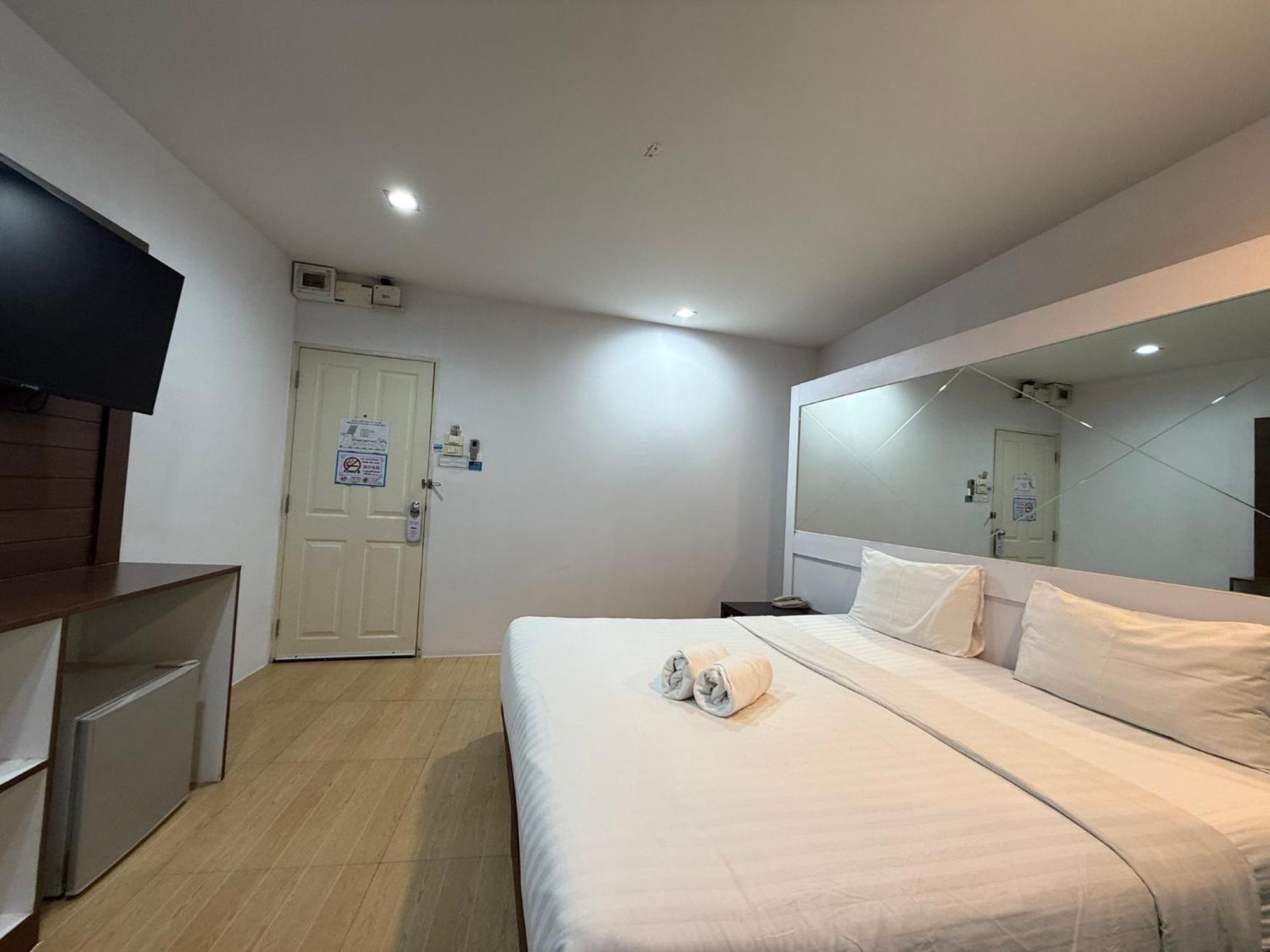 Bed By Cruise Hotel At Samakkhi-Tivanont Nonthaburi Exteriér fotografie
