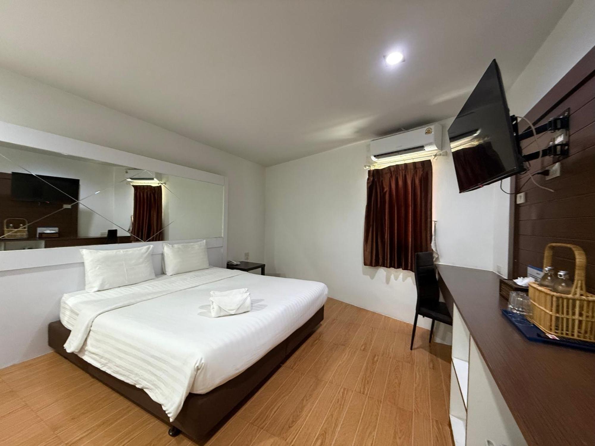Bed By Cruise Hotel At Samakkhi-Tivanont Nonthaburi Exteriér fotografie